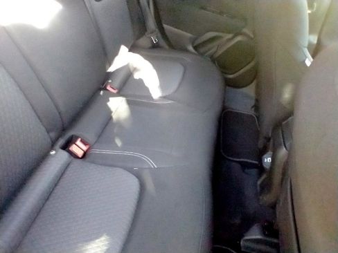 Used 2021 Jeep Renegade Latitude image 13