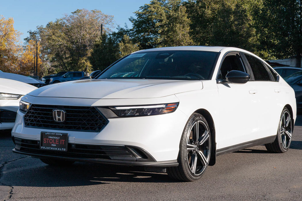 Used 2024 Honda Accord Sport image 12