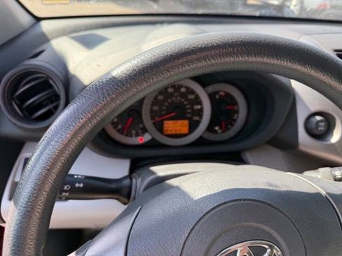 Used 2011 Toyota RAV4 4WD w/ Base L4 Extra Value Pkg image 17