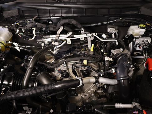 Used 2025 Ford Bronco Big Bend image 20