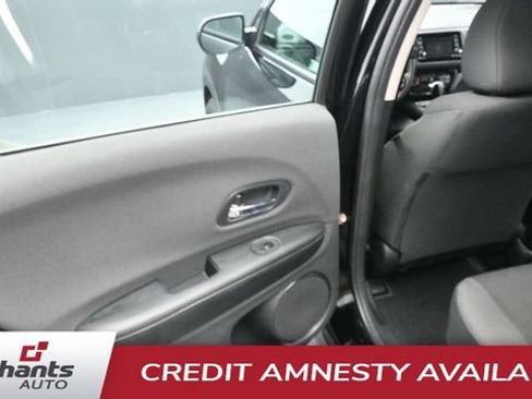 Used 2022 Honda HR-V LX image 21