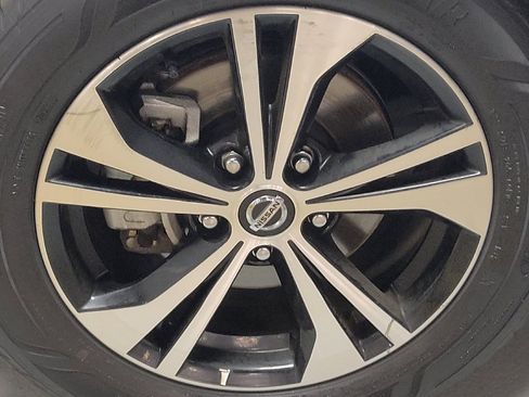 Used 2023 Nissan Sentra SV FWD image 31