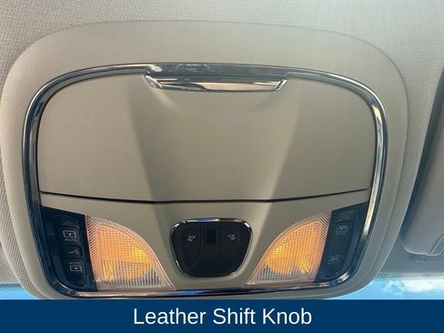 Used 2022 Jeep Cherokee Latitude Lux w/ Sun & Sound Group FWD image 23