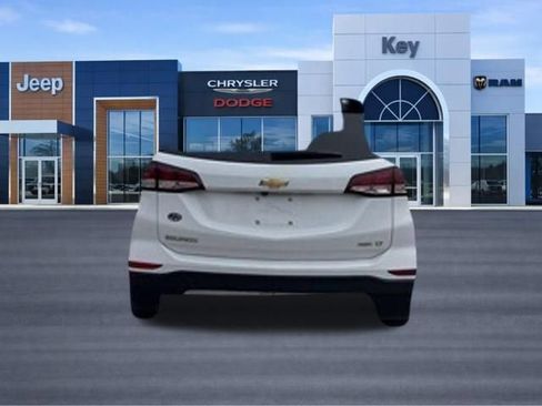 Used 2023 Chevrolet Equinox LT AWD/4WD image 4