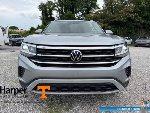 Used 2022 Volkswagen Atlas Cross Sport SE w/ Panoramic Sunroof Package FWD image 8