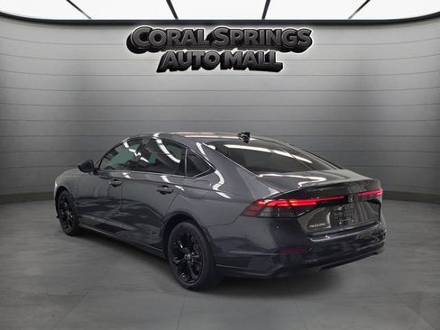 Certified 2025 Honda Accord SE image 4