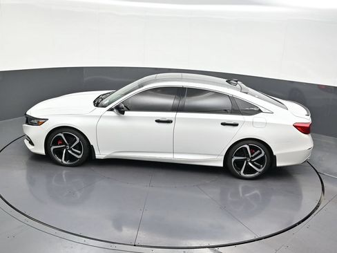 Used 2022 Honda Accord Sport image 15
