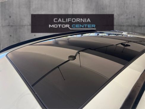 Used 2015 Porsche Macan Turbo AWD/4WD image 12