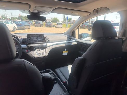 New 2026 Honda Odyssey EX-L image 23