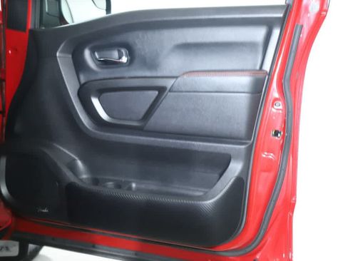 Used 2023 Nissan Titan PRO-4X w/ Pro-4x Convenience Package AWD/4WD image 41