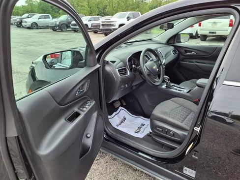 Used 2024 Chevrolet Equinox LT FWD image 50