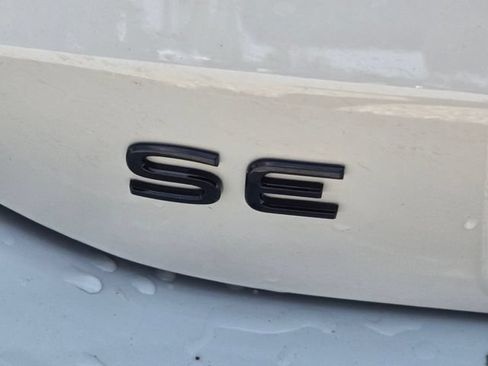 New 2026 Volkswagen Tiguan SE R-Line FWD image 20