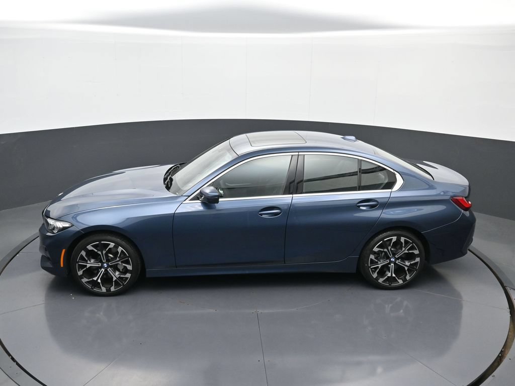 Used 2026 BMW 330i xDrive Sedan AWD/4WD image 32