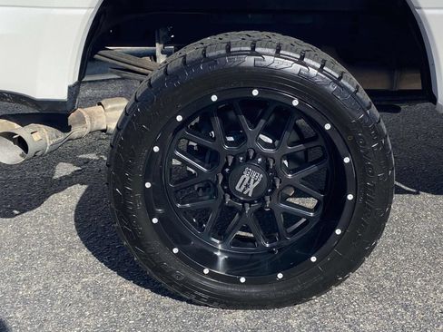 Used 2019 Ford F250 Lariat w/ Lariat Ultimate Package AWD/4WD image 8