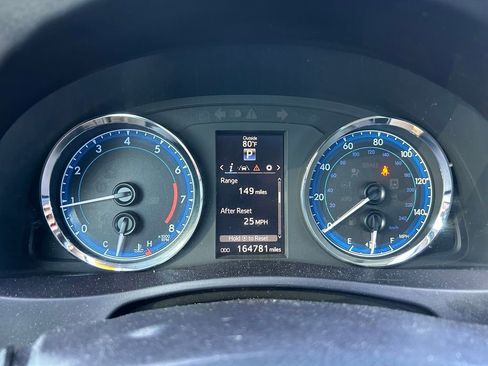 Used 2019 Toyota Corolla SE FWD image 24