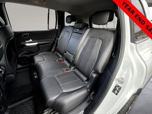 Used 2021 Mercedes-Benz GLB 250 4MATIC image 26