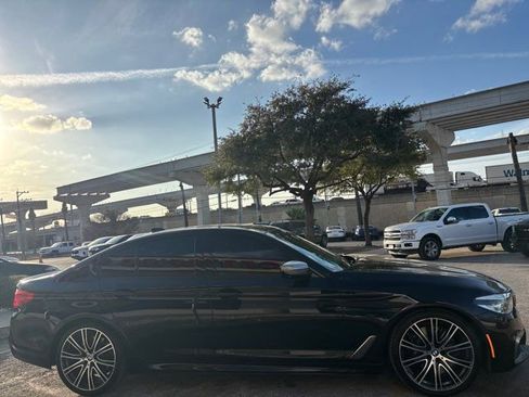 Used 2019 BMW M550i xDrive w/ Premium Package 2 image 7