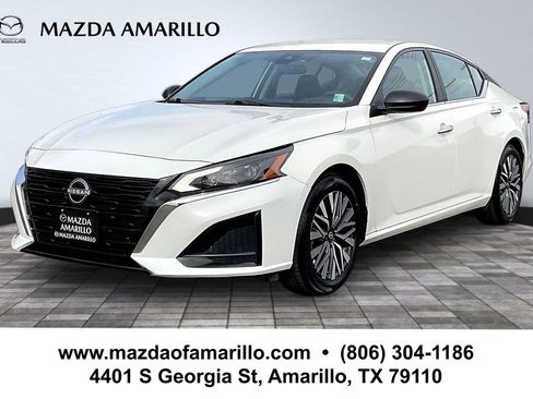 Used 2025 Nissan Altima 2.5 SV FWD image 1