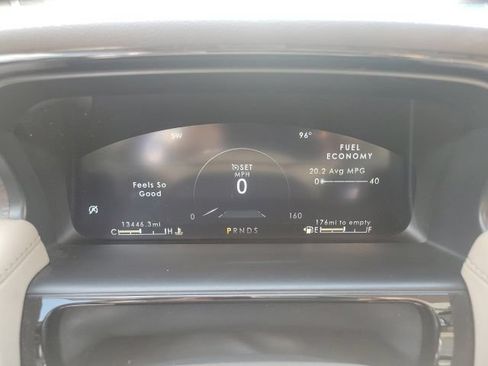 Certified 2022 Lincoln Nautilus Reserve w/ Luxury Package AWD/4WD image 33