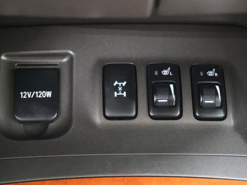 Used 2004 Lexus GX 470 image 23