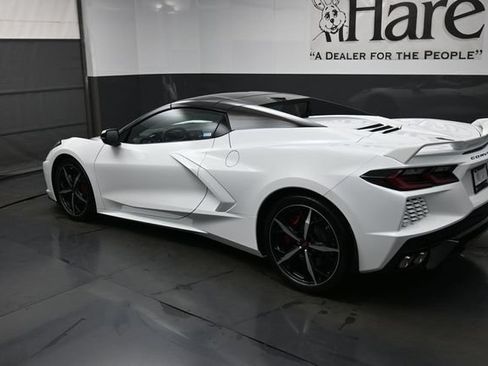 Used 2021 Chevrolet Corvette Stingray Premium Conv w/ Z51 Performance Package RWD image 27