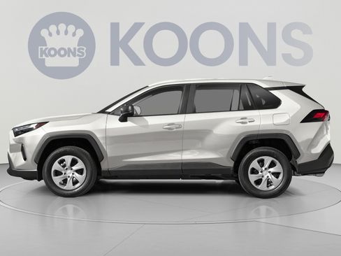 Used 2024 Toyota RAV4 LE FWD image 4