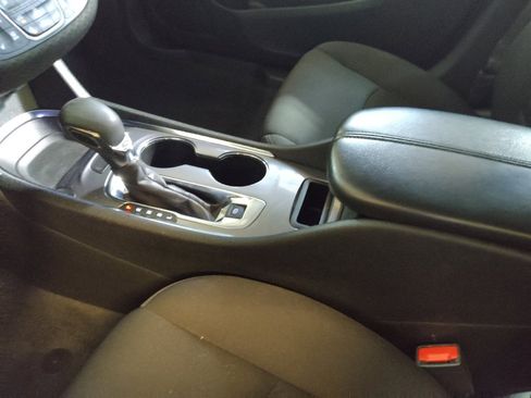 Used 2023 Chevrolet Malibu LT FWD image 26