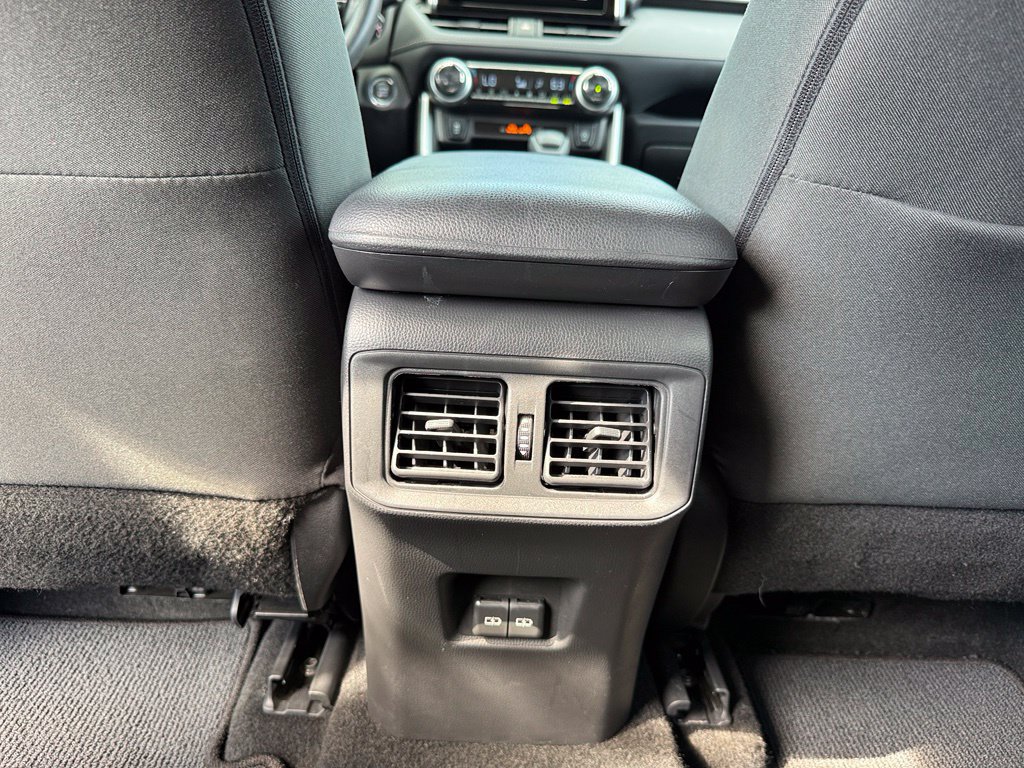 Used 2024 Toyota RAV4 XLE FWD image 28