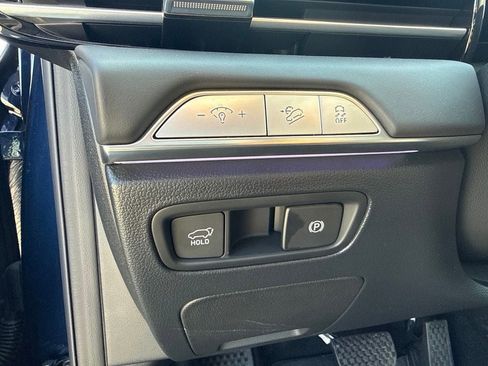 Used 2025 Genesis GV80 2.5T Prestige AWD/4WD image 9