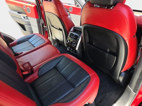 Used 2019 Land Rover Range Rover Sport HSE Dynamic AWD/4WD image 13