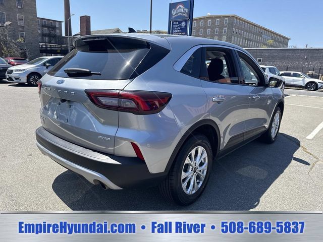 Used 2024 Ford Escape Active AWD/4WD image 9