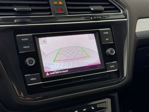 Used 2023 Volkswagen Tiguan S FWD image 15
