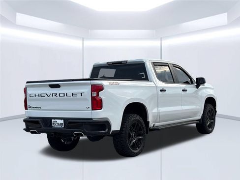 Used 2022 Chevrolet Silverado 1500 LT Trail Boss w/ LPO, Dark Essentials Package AWD/4WD image 5