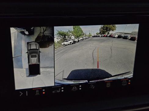 Used 2024 GMC Sierra 1500 AT4 w/ Technology Package image 21