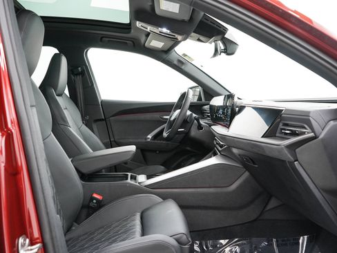 Used 2025 Audi SQ5 Prestige AWD/4WD image 13