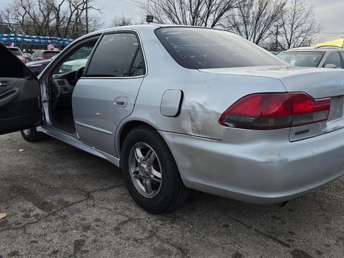 Used 2001 Honda Accord EX image 10