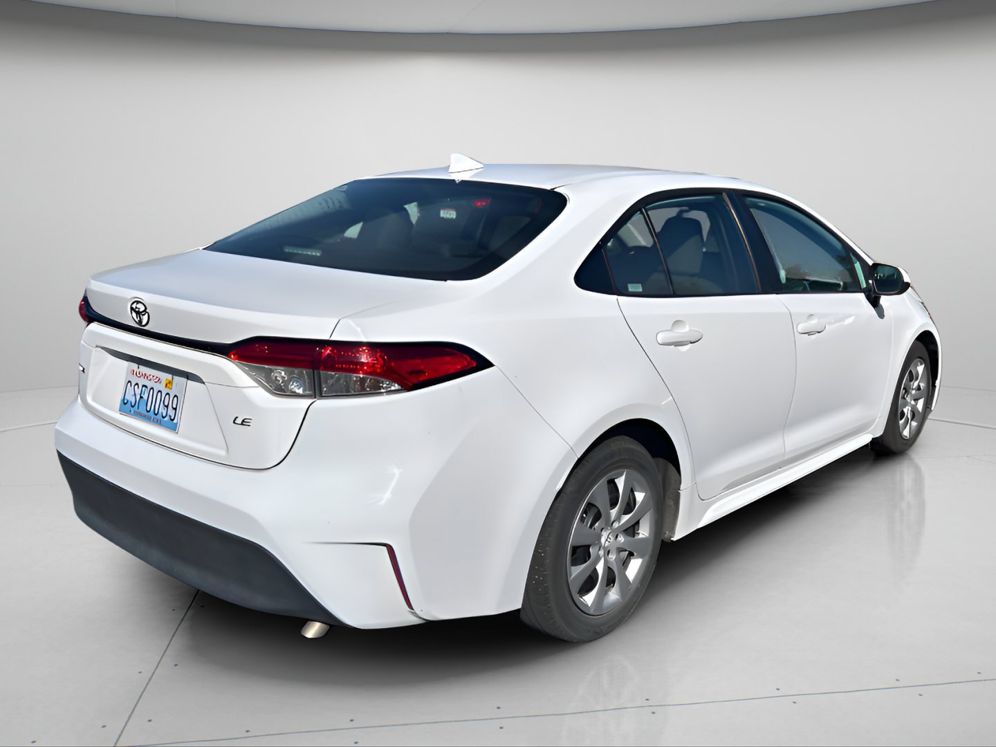 Used 2025 Toyota Corolla LE FWD image 6