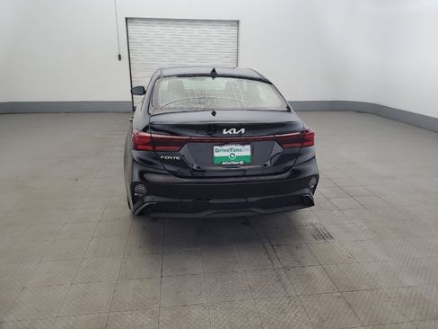 Used 2023 Kia Forte LXS FWD image 6