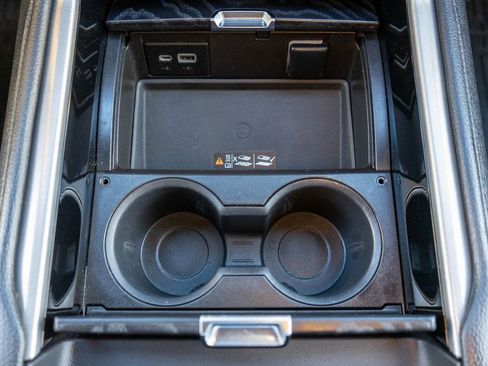 Used 2022 GMC Yukon Denali image 30