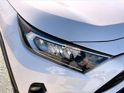 Used 2019 Toyota RAV4 XLE w/ Convenience Package image 30