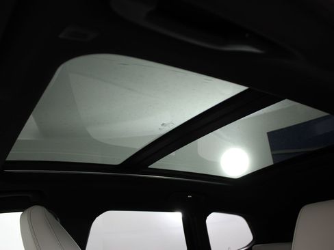 Used 2026 BMW X1 xDrive28i w/ Technology Package image 14