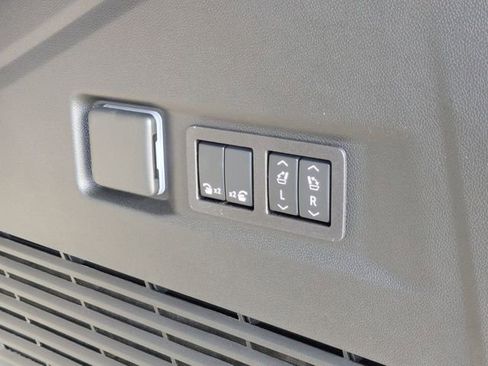 New 2026 GMC Yukon Elevation w/ Elevation Premium Package image 35