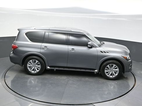 Used 2016 INFINITI QX80 4WD w/ Driver's Assistance Package image 33