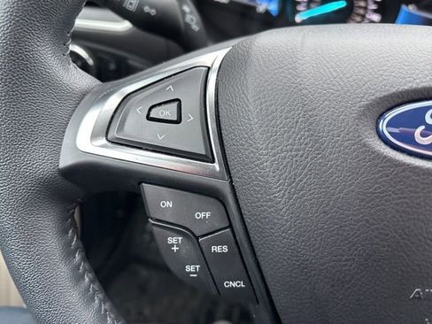 Used 2024 Ford Edge Titanium image 26