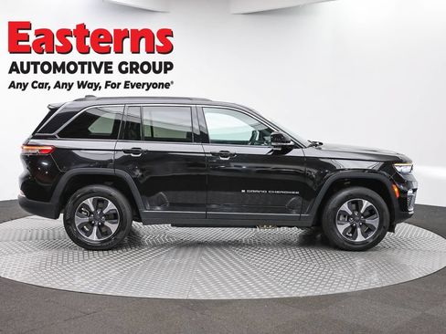 Used 2024 Jeep Grand Cherokee Limited 4xe AWD/4WD image 4