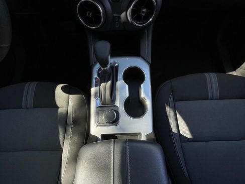 Used 2025 Chevrolet Blazer LT image 19