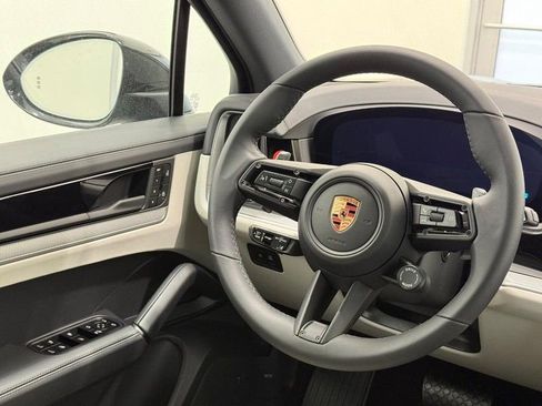 New 2026 Porsche Cayenne image 16