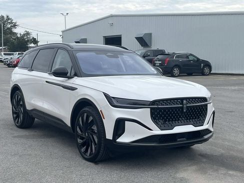 New 2026 Lincoln Nautilus Reserve AWD/4WD image 7