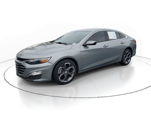 Used 2024 Chevrolet Malibu LT FWD image 3