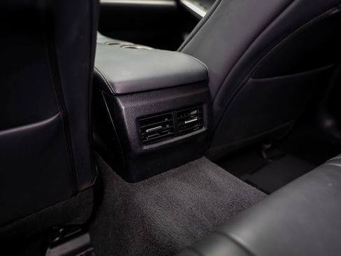 Used 2016 Lexus IS 200t w/ F Sport Package RWD image 43